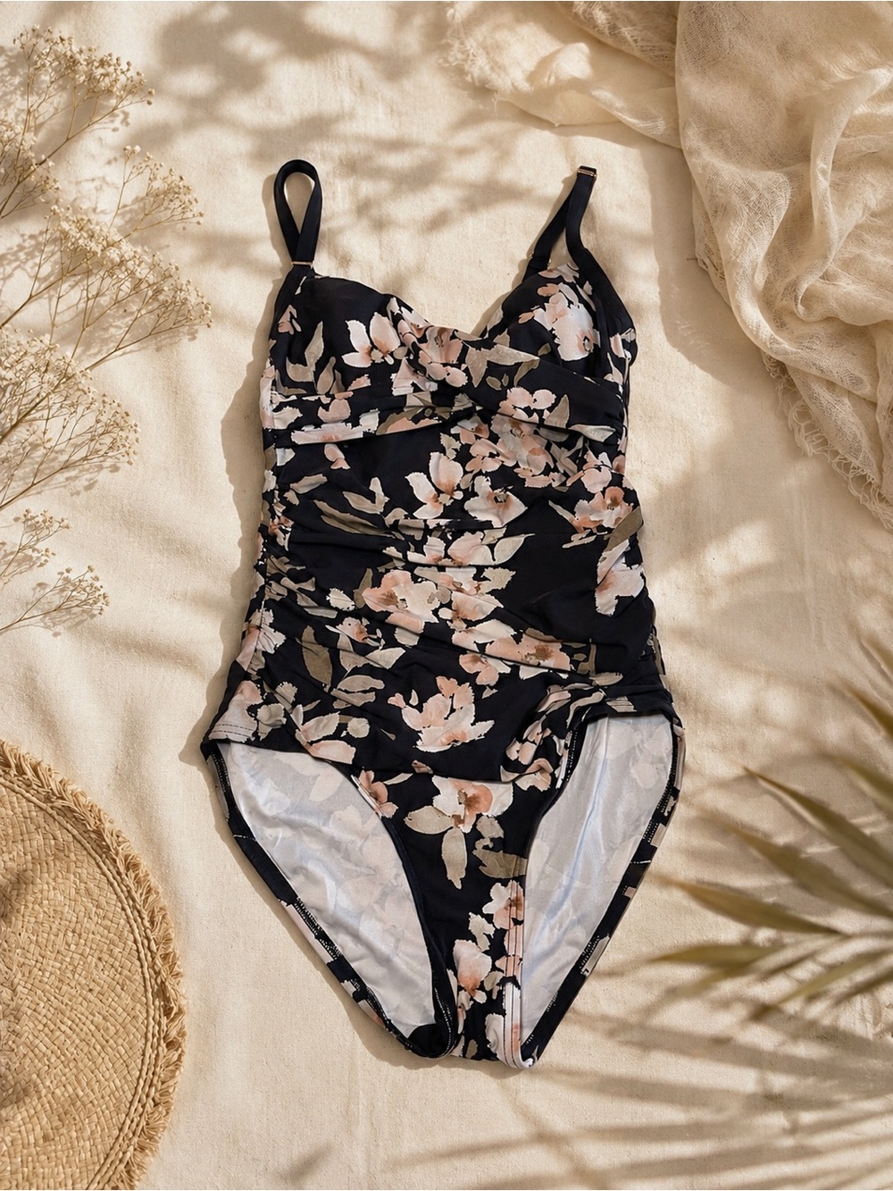 Women's Calvin Klein Floral One Piece Swimsuit Size 4- Tummy Control